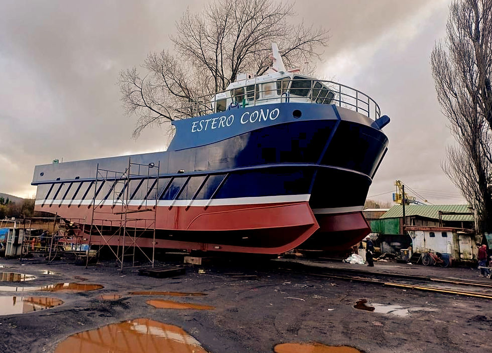CATAMARÁNES PARA SERVICIOS ACUÍCOLAS