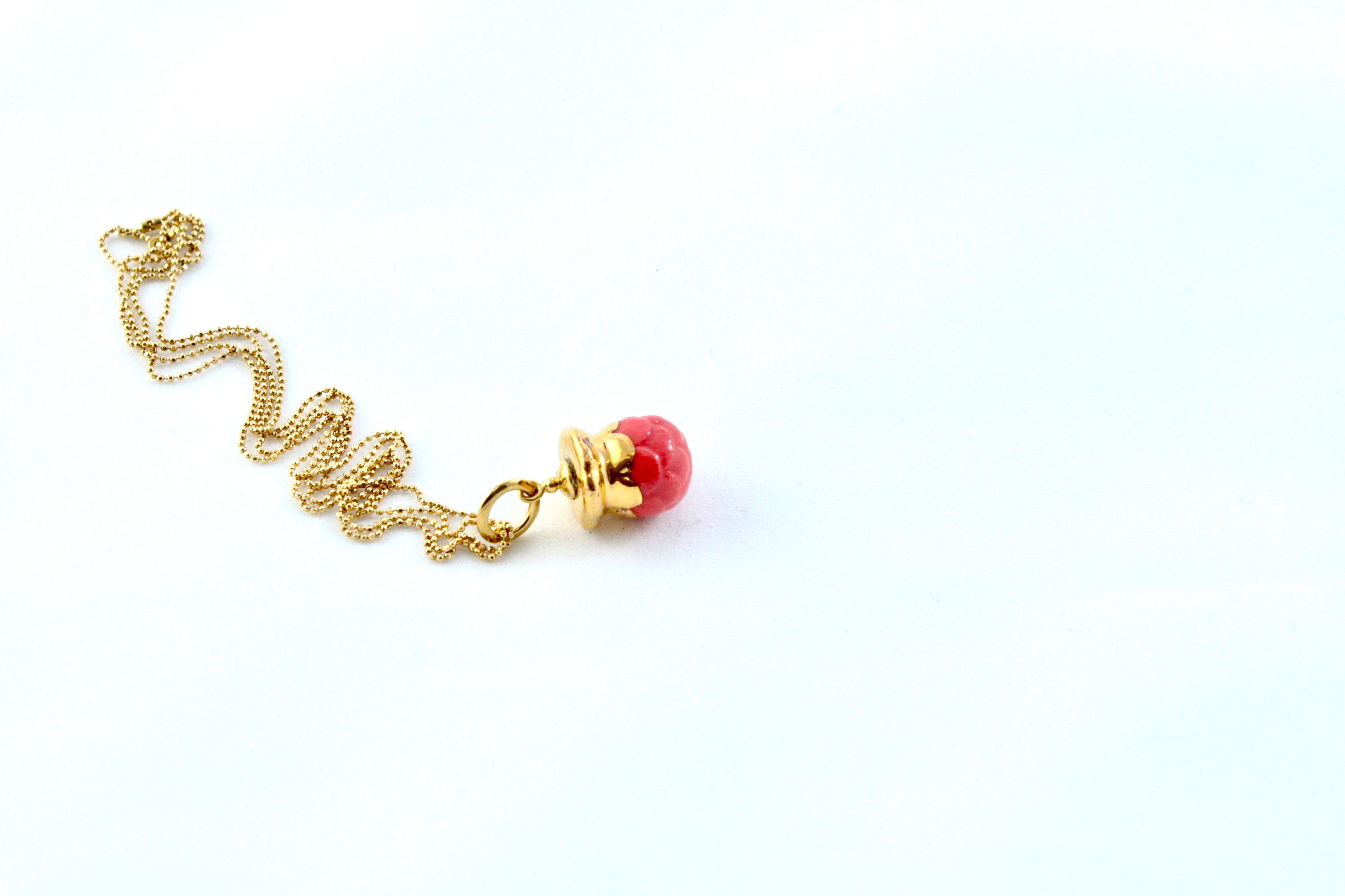Queens Gold, red gold Bud pendant