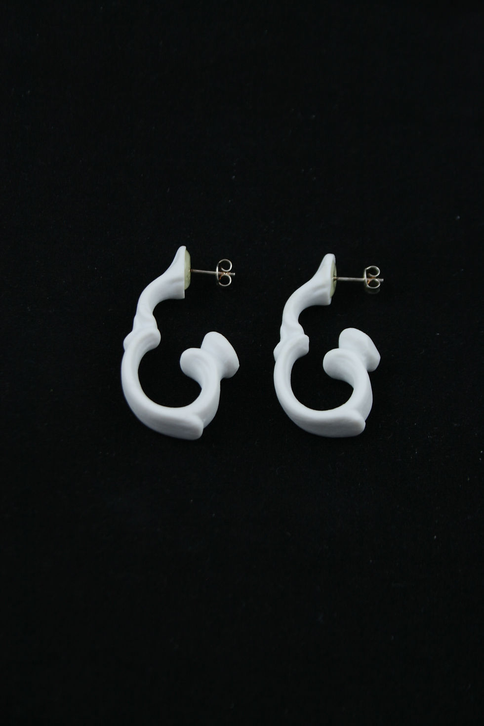 Thumbnail: Handle white stud earrings