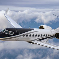 Jato de luxo usado por Vorcaro, do Banco Master, é posto à venda com desconto de R$ 100 milhões