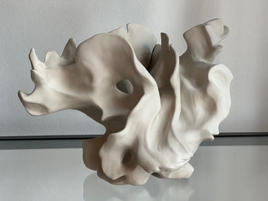 Unieke porseleinen kunstsculptuur van Nederlandse kunstenares Nancy Hoopman