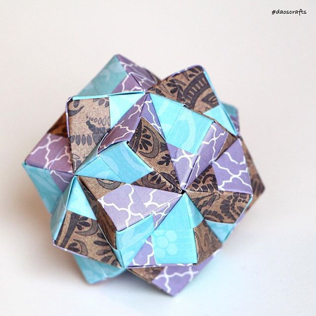 Two thirds sonobe variation (designed by Meenakshi Mukerji) #sonobe #kusudama #origami #modularoriga