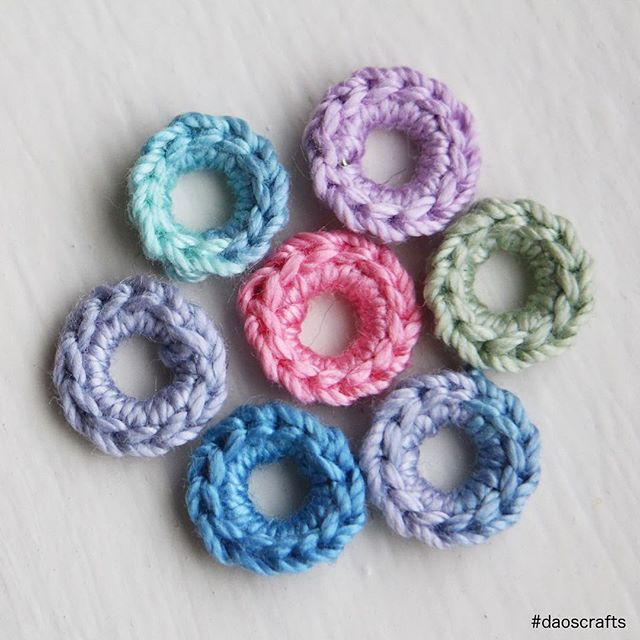 😬 #crochet #rings #crafts #yarn #handmade #decoration #hobby #daosdesign #daoscrafts #daodaw