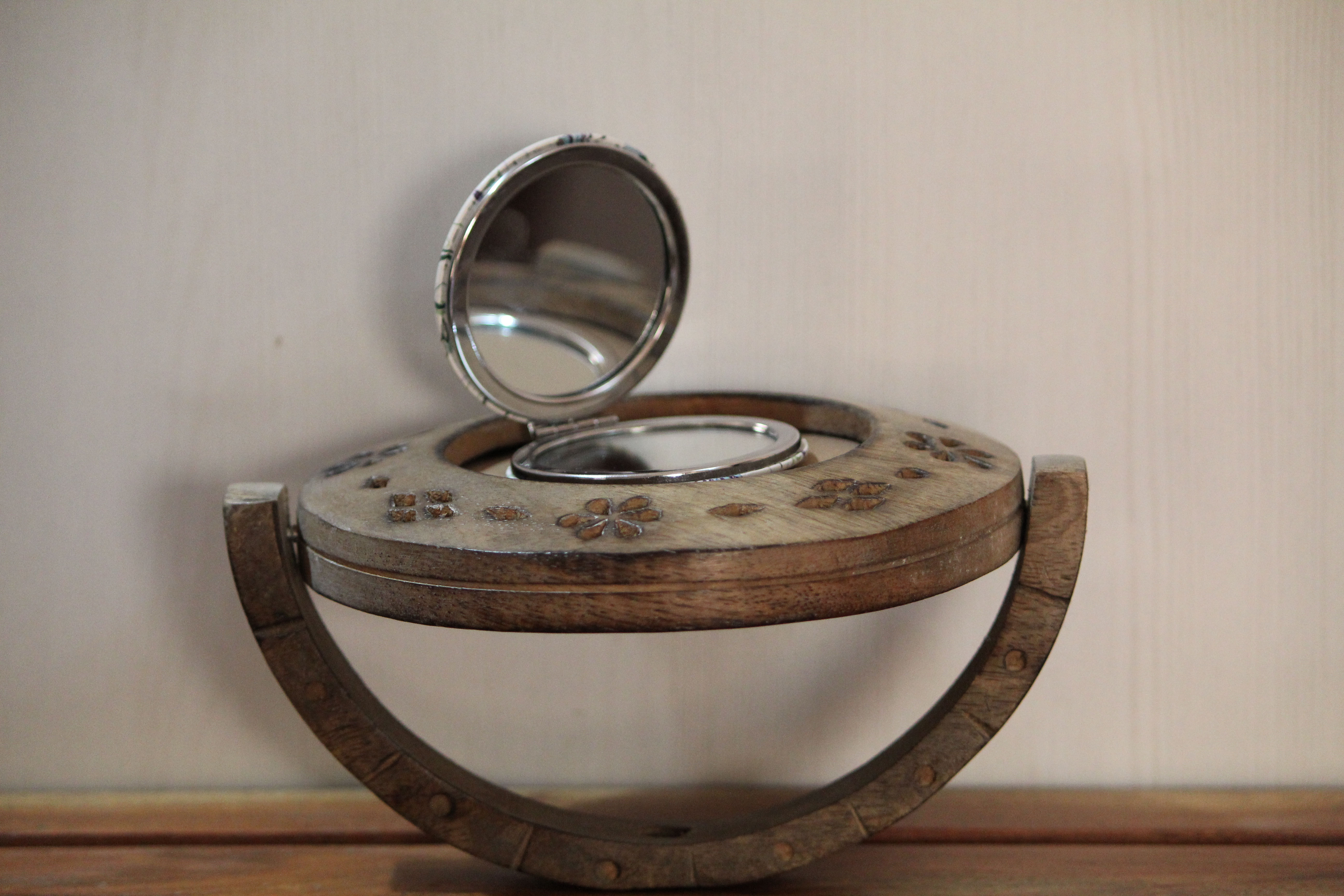 Kotsa Indian Vintage Unique Home Decor | Living Room Showpiece