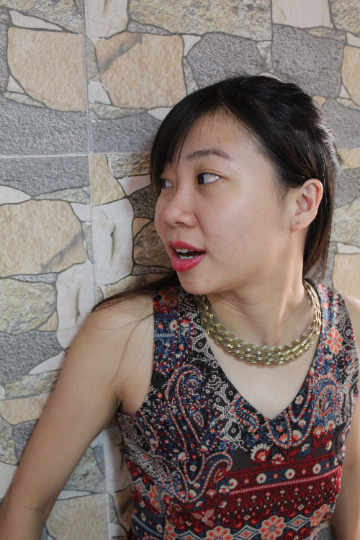 Thumbnail: Bib Necklace Round Design Easy To Put On & off luxury wear
