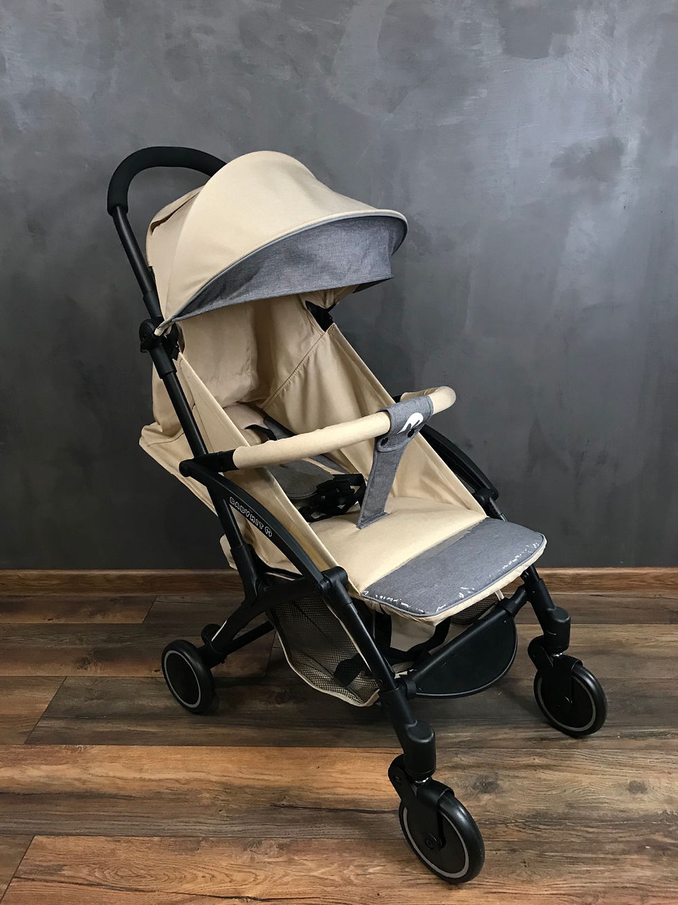 Миниатюра: Коляска прогулочная Baby hit