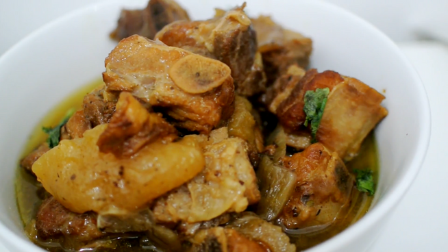 Stewed Pork Ribs with Apple 蘋果炆排骨