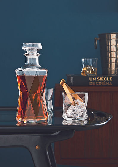 home_professional_glassware_2024.jpg