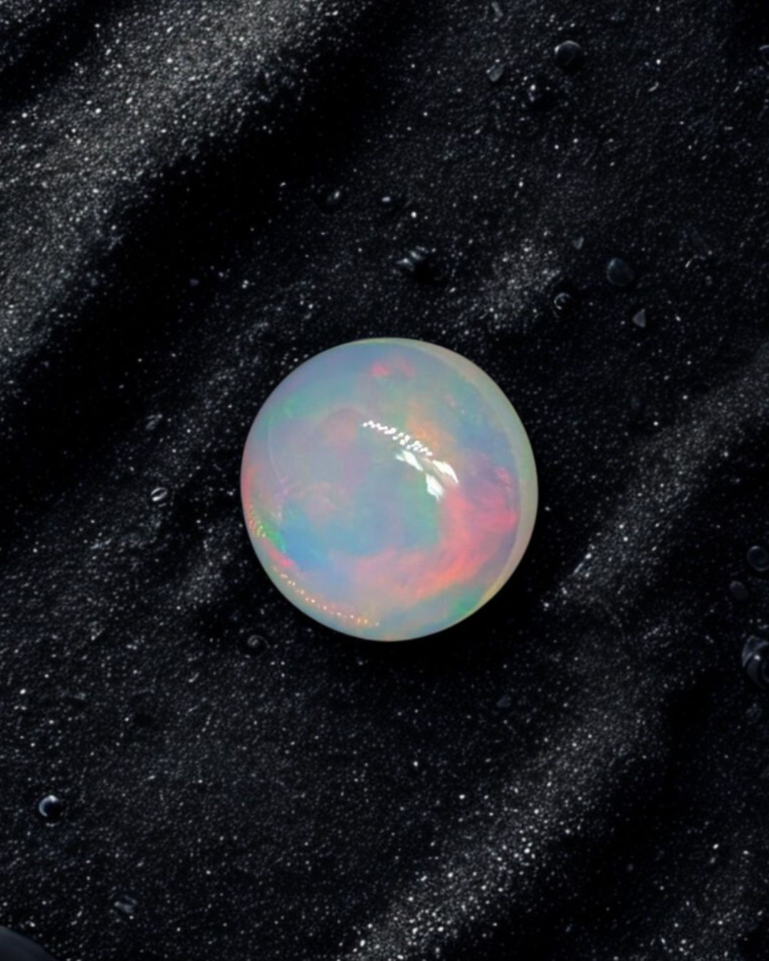 Ethiopian Welo opal round cabochon 8.61 ct