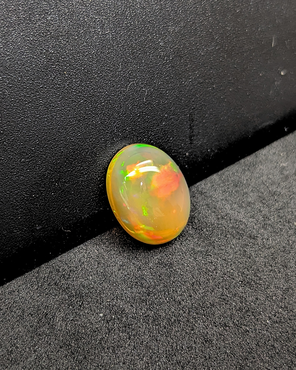 Thumbnail: Natural Welo opal loose gemstone 5.2 carat translucent