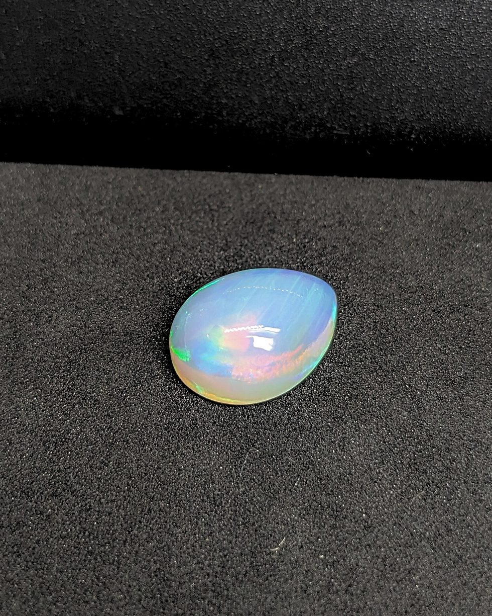Thumbnail: Natural Ethiopian Opal 17x13 mm Loose Stone