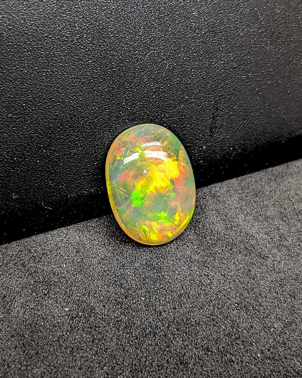 Ethiopian opal 5.2 ct loose gemstone 16x12 mm cabochon