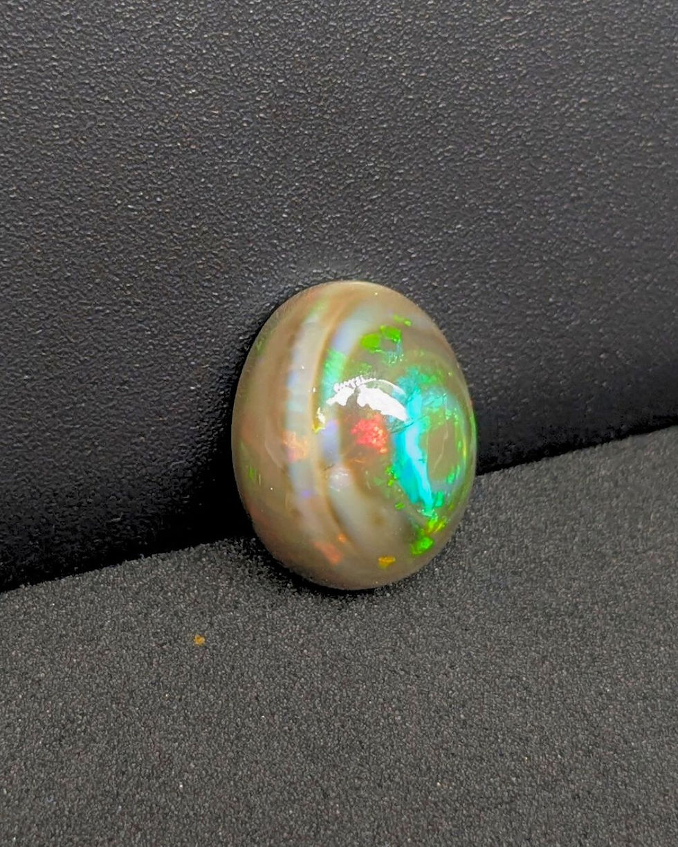 Thumbnail: Ethiopian Welo Loose Opal Stone for Jewelry