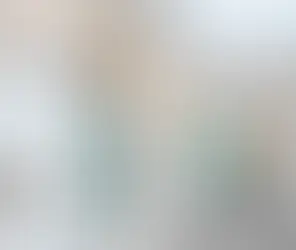 Pisos que lo Resisten Todo: La Tecnología DEEP CLEAN UV para Espacios de Salud Exigentes