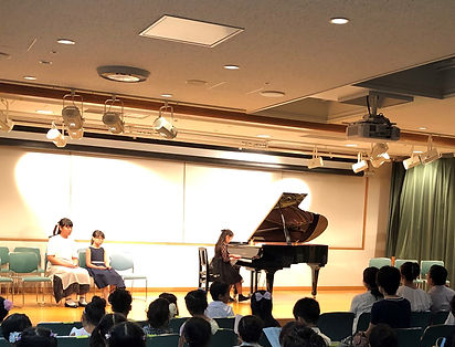 くじ引きコンサート演奏.jpeg
