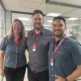 Equipe Exclusiva acompanhando processo para vaga de comprador.