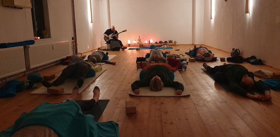 Yin Yoga & Bass