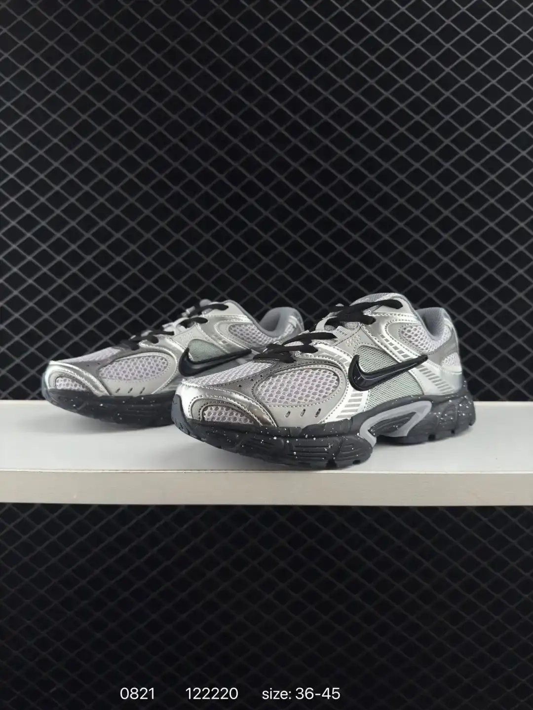 Zapatilla Nike 2025 V5 RNR