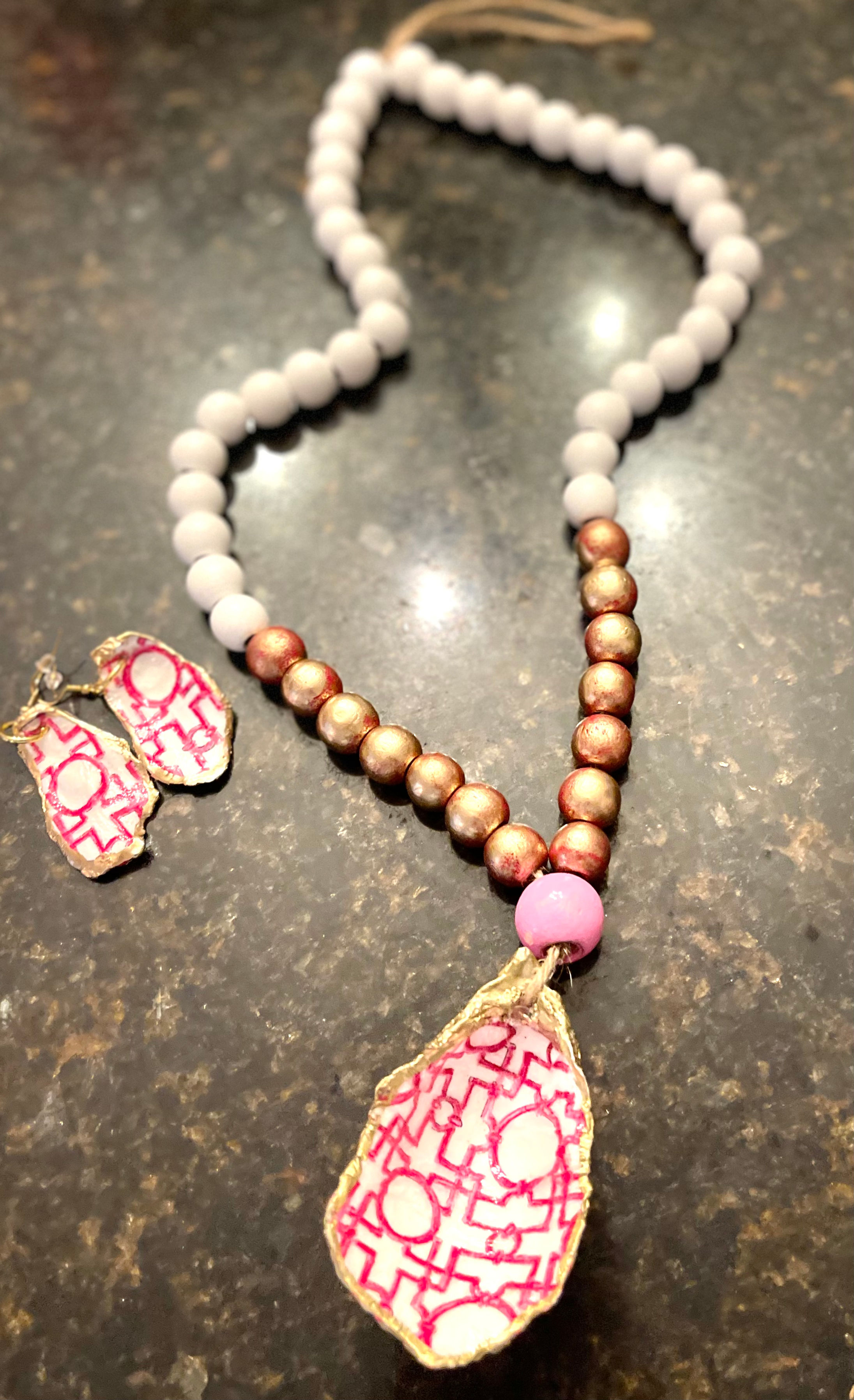 Oyster Shell Trellis Necklace 