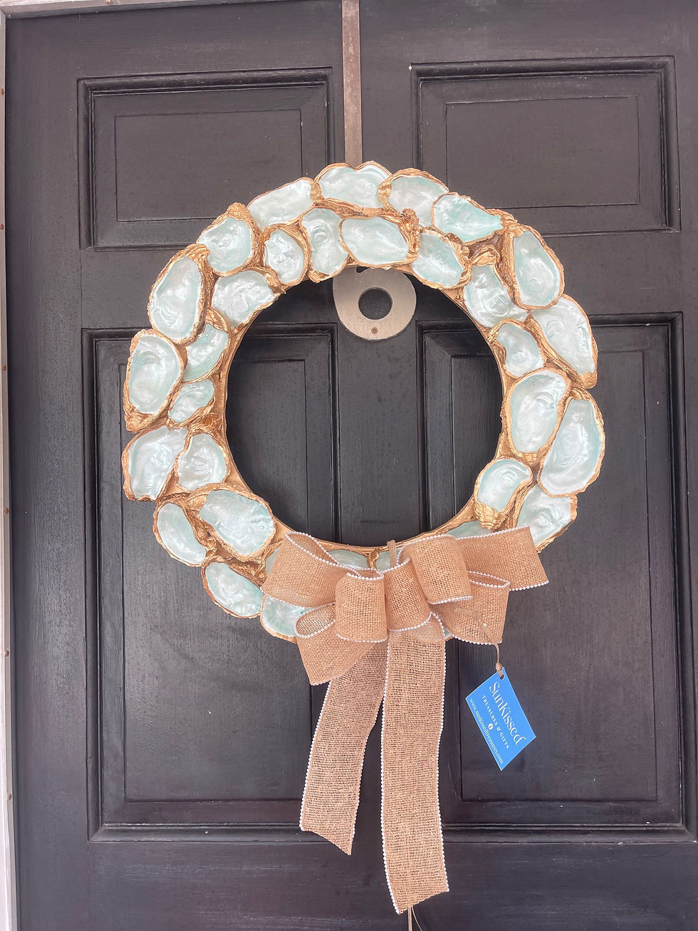 Thumbnail: Oyster Shell Wreath Circle