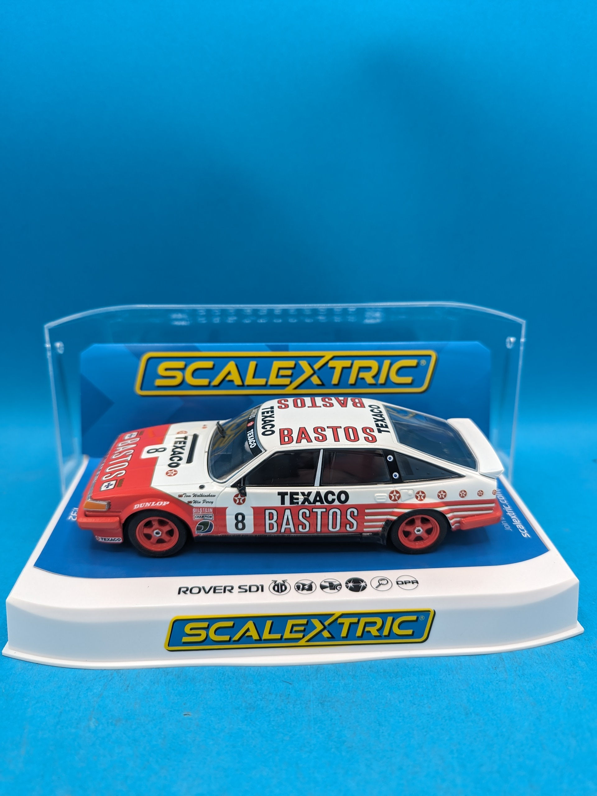 Scalextric C4299 Rover Vitesse 1986 Donington 500kms Percy & Walkinshaw