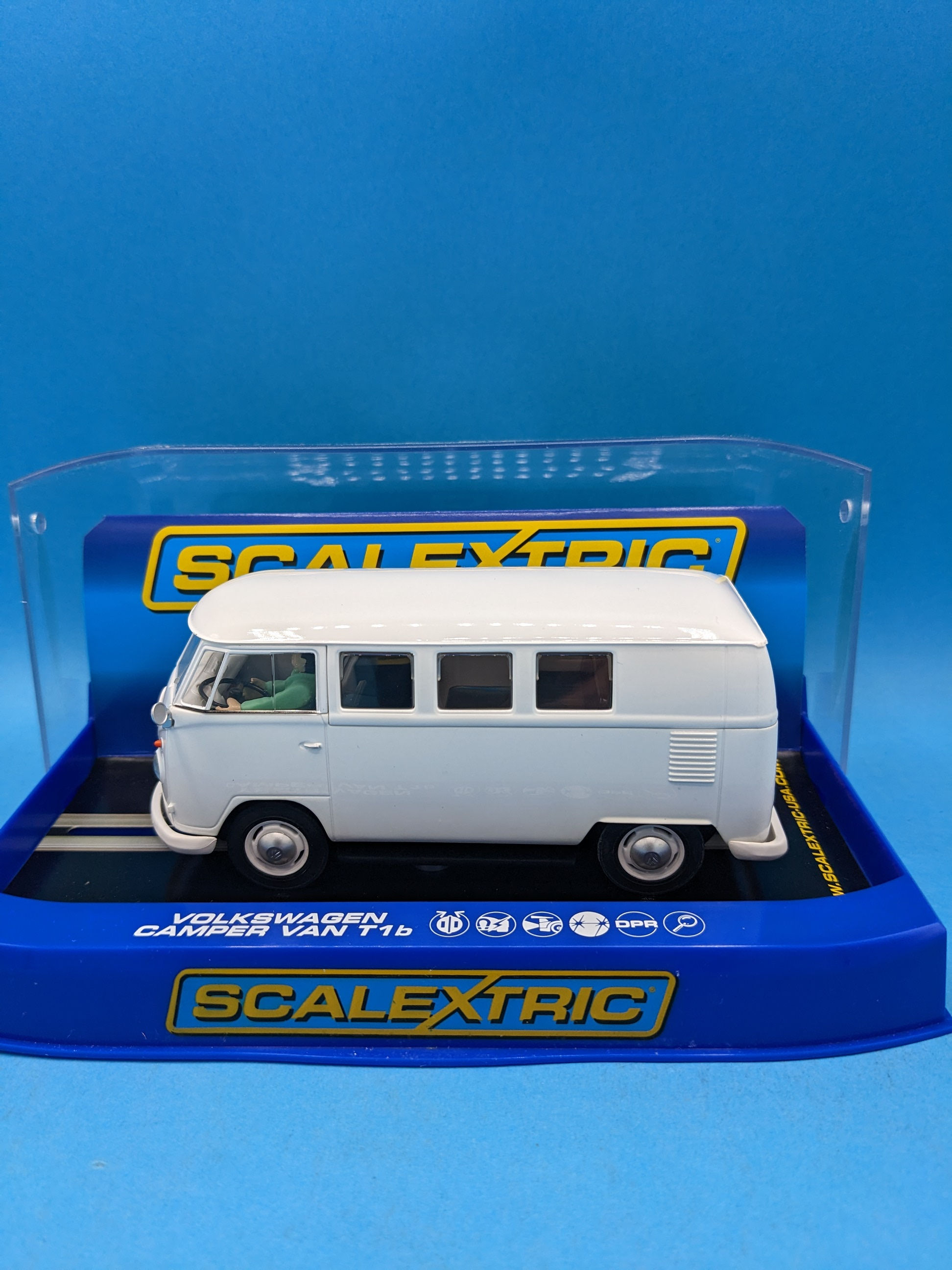 Scalextric C3581TF Volkswagen Camper Van Type 1b Plain White
