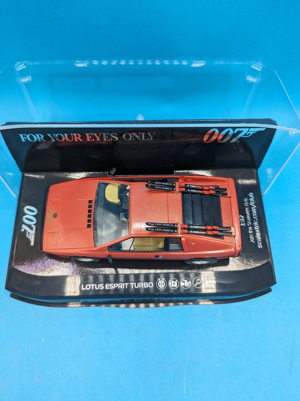 Scalextric C4301 Lotus Esprit Turbo James Bond For Your Eyes Only
