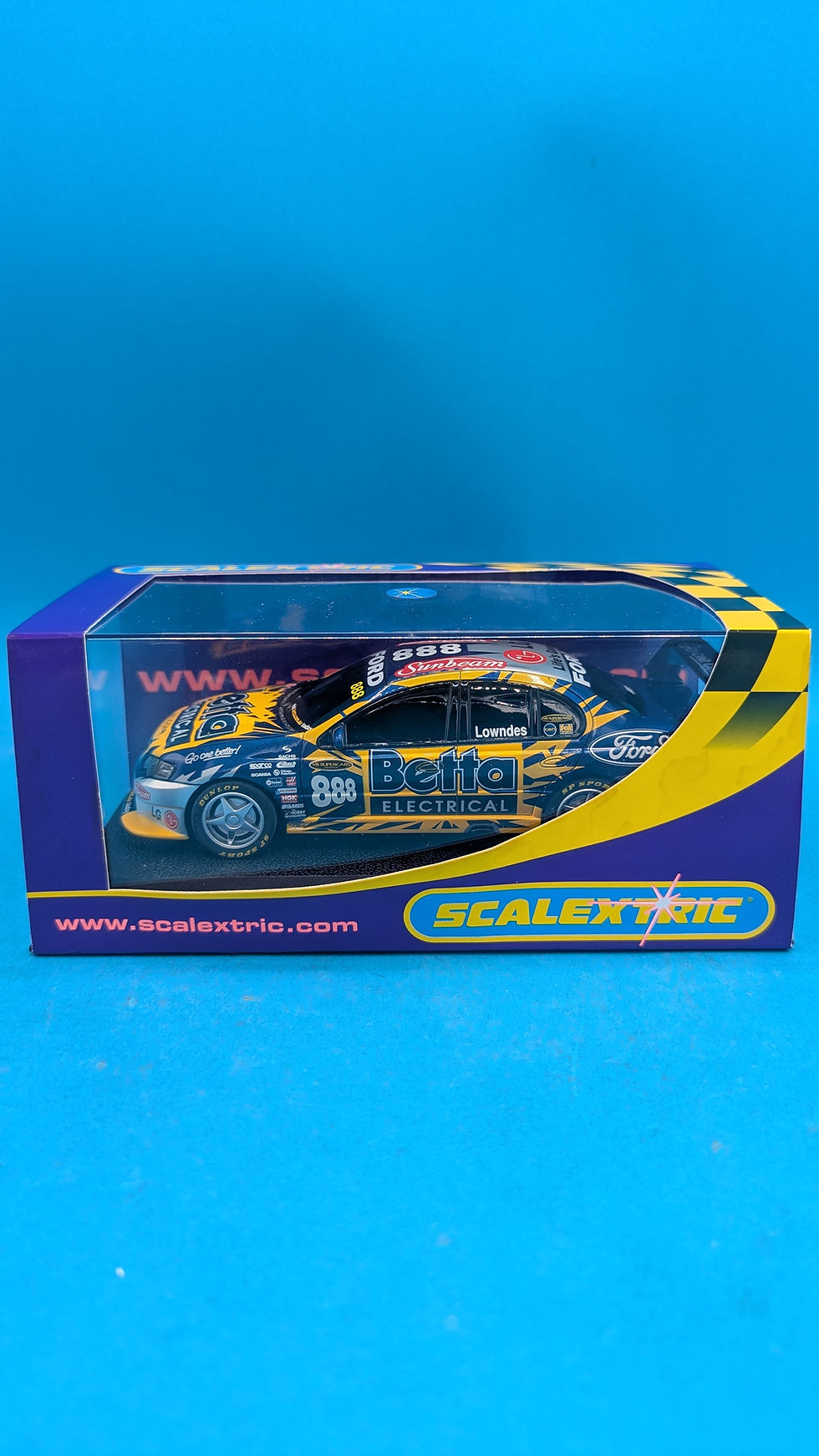 Scalextric C2693 Ford Falcon BA "Betta Electrical" No888