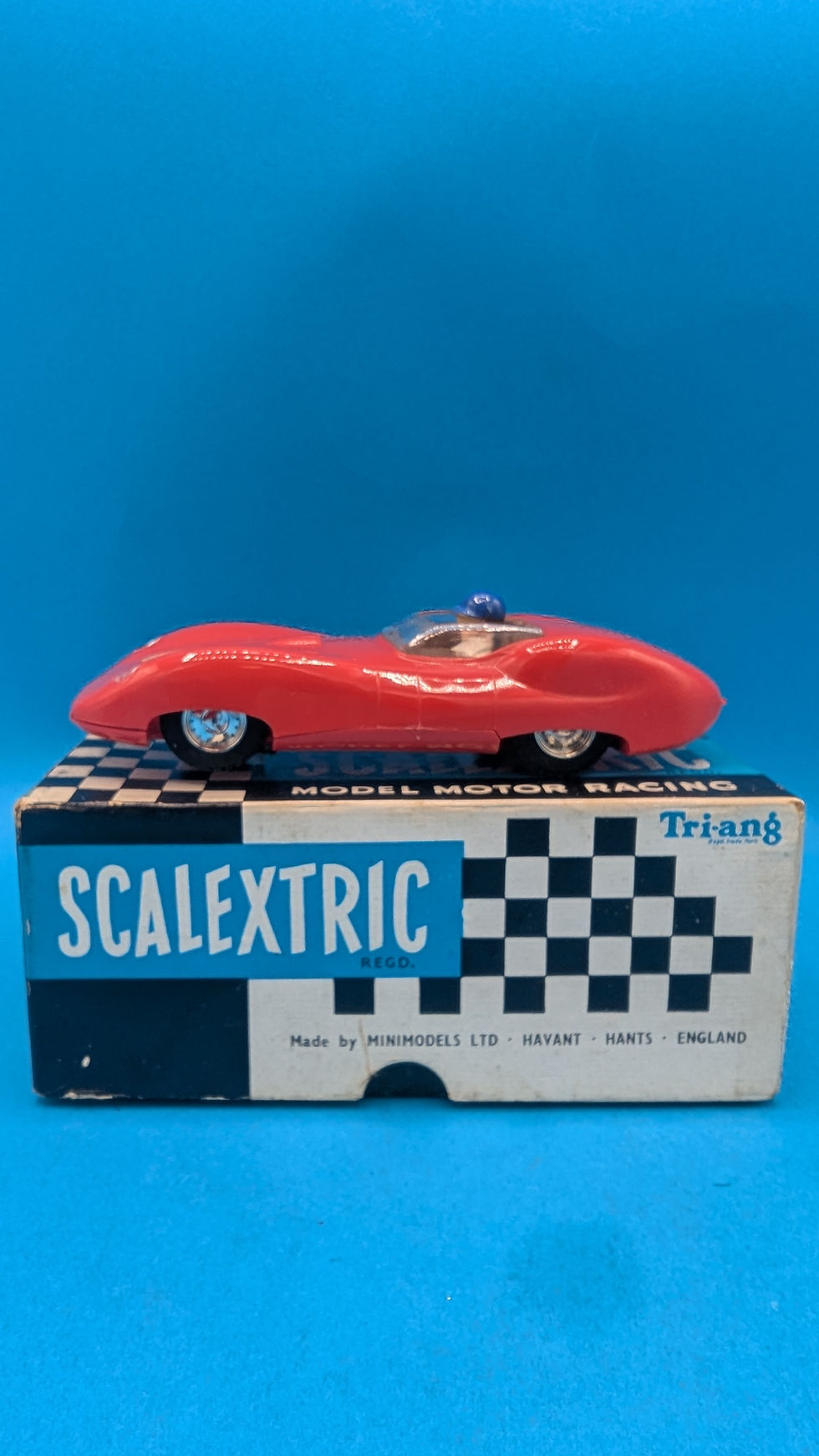 Scalextric C56 Lister in Red