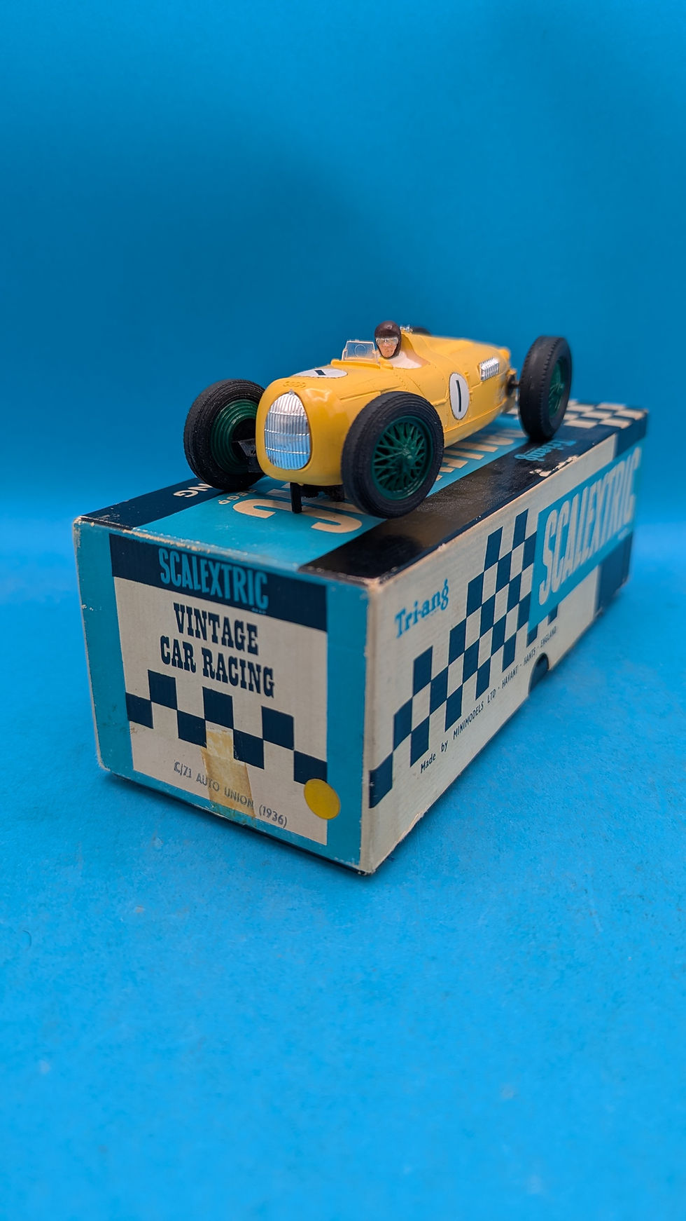 Scalextric C71 Auto Union 1936 in Yellow