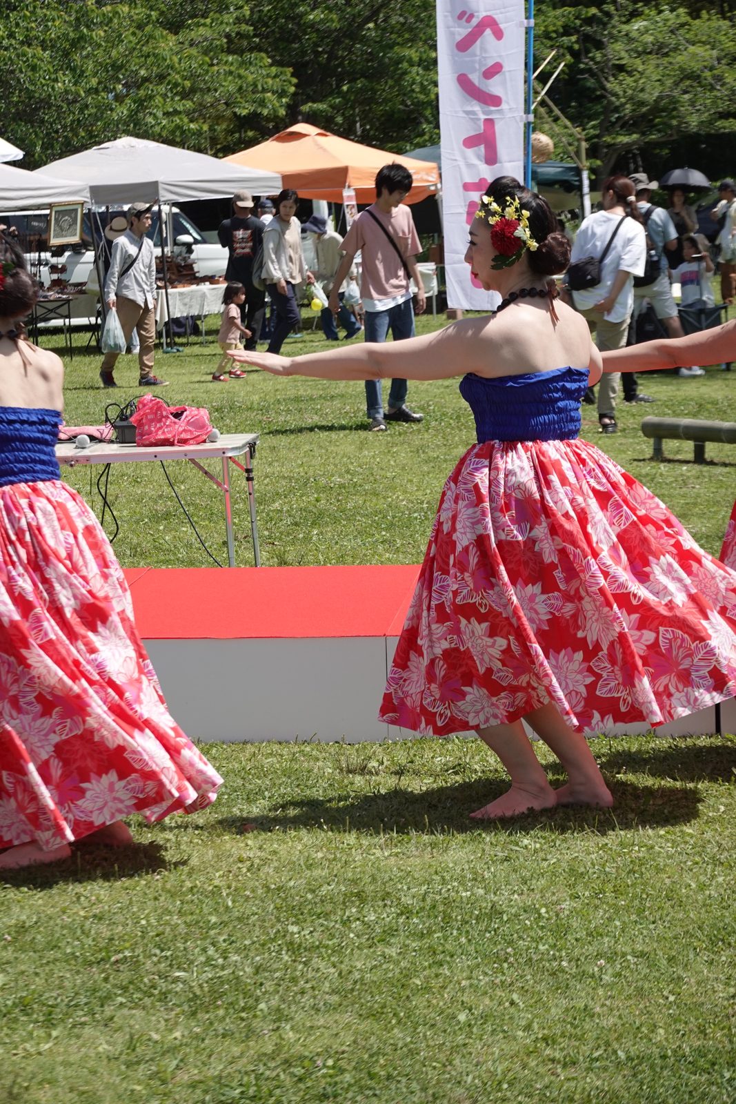 日本平園芸市で踊るメンバー（4）