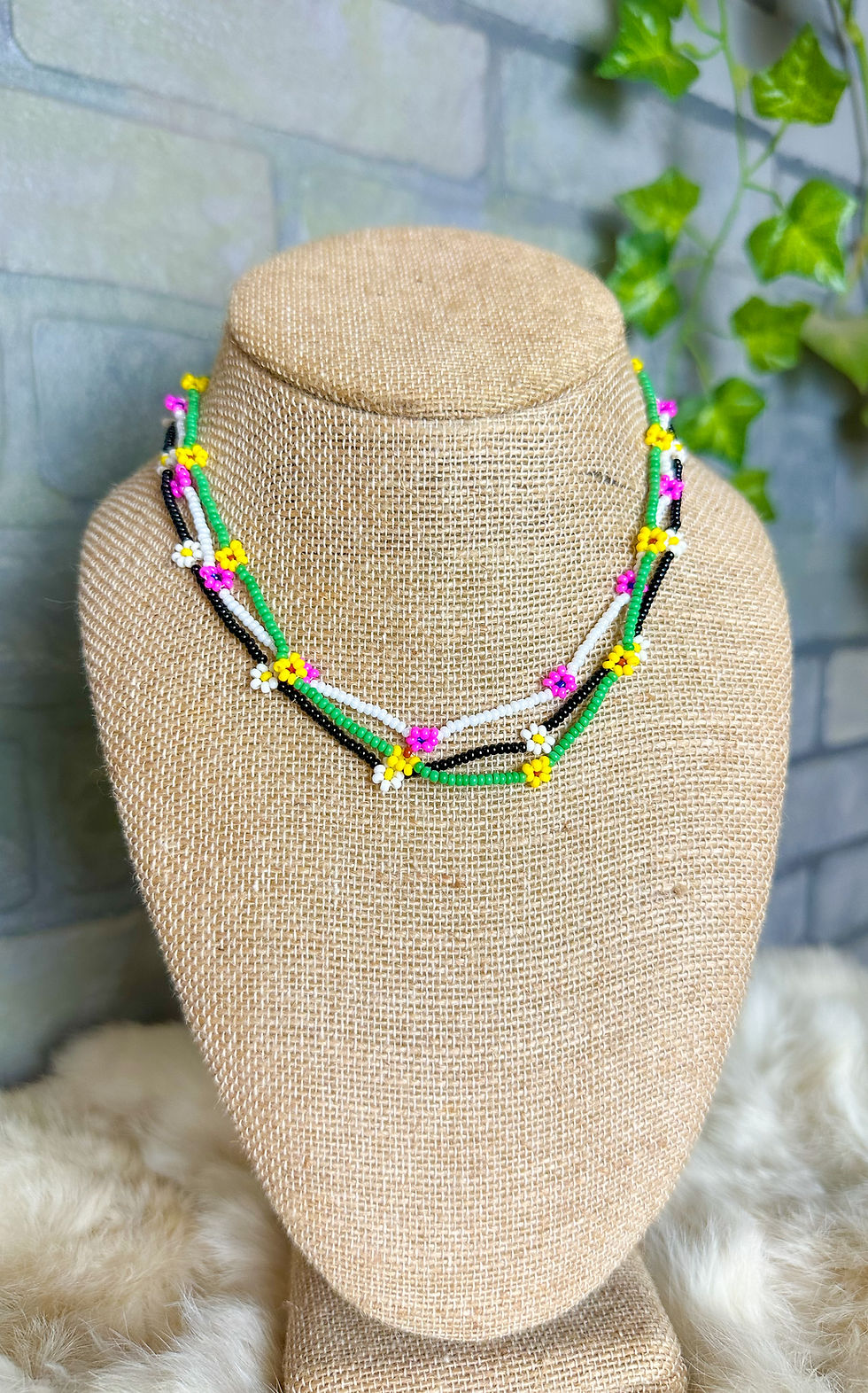 Thumbnail: Black and White Flower Necklace