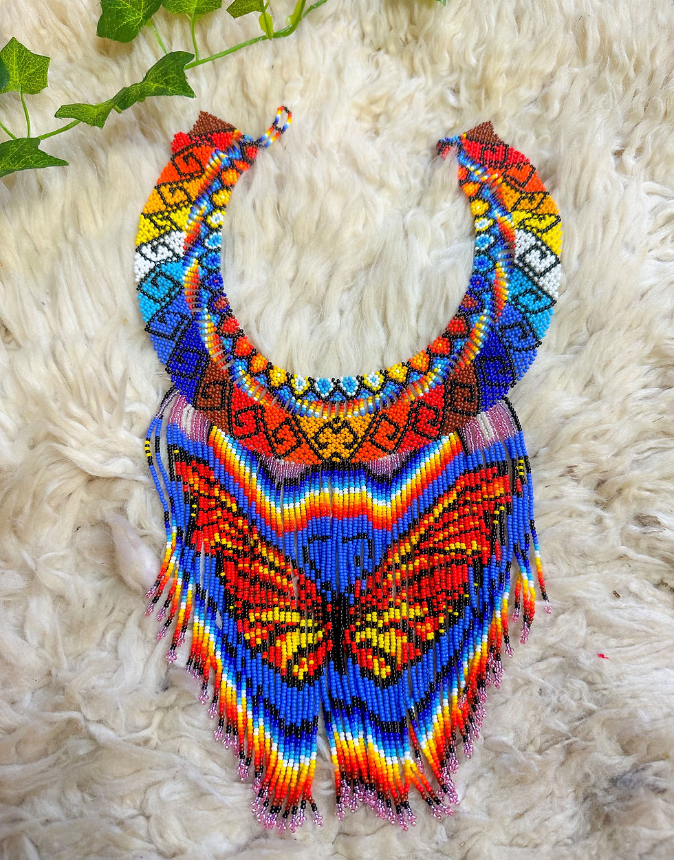 Thumbnail: Okama Necklace LG