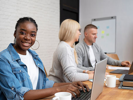 How LXP Helps In Improving Communication Among Employers