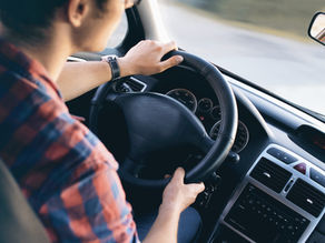 高齢者が運転免許を手放すために周囲が出来ること：あまり語られない心のケアの話。