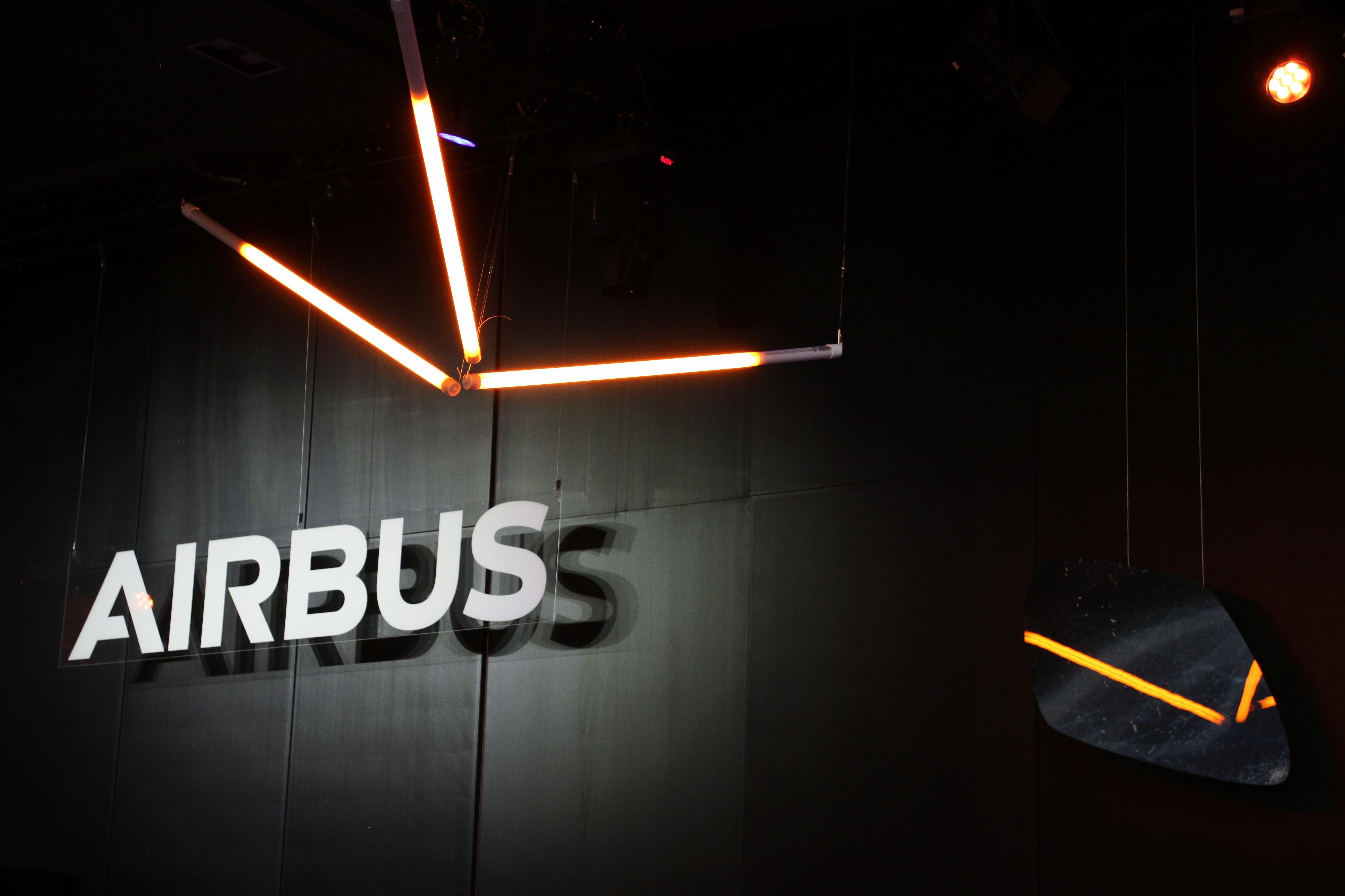 AIRBUS