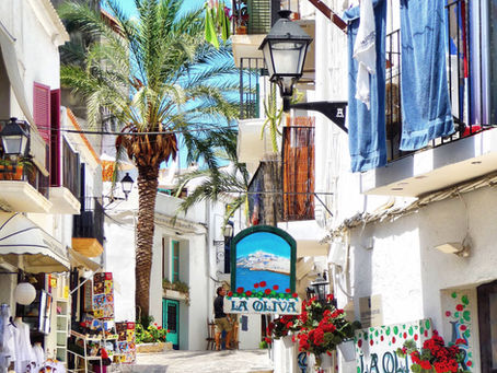 Breaking Down UK to Spain Removal Costs