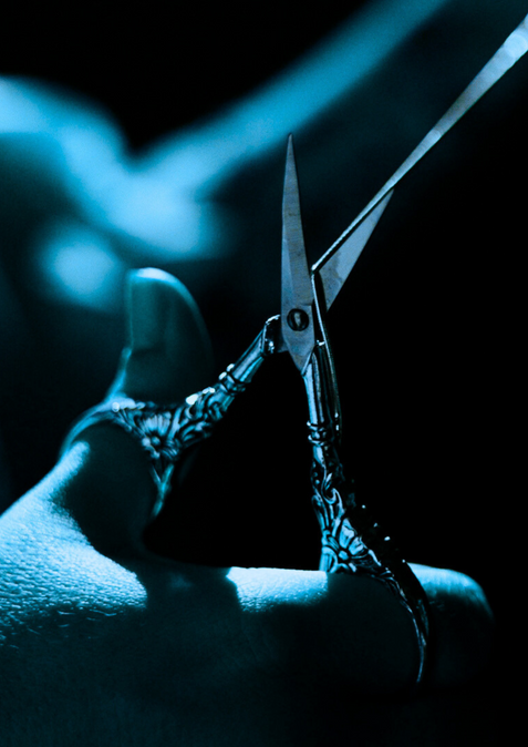 blue tint thread cut scissors