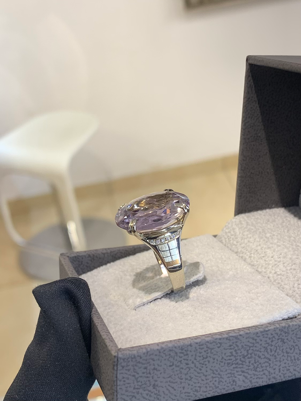 Thumbnail: H-Stern 18k Gold Purple Amethyst Diamond Ring 
