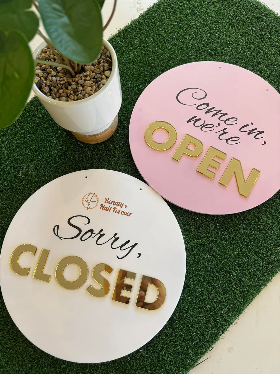 Thumbnail: Open Close Sign
