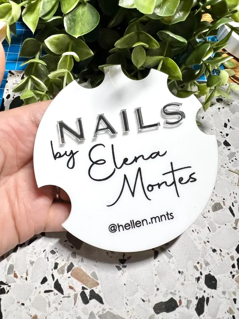 Thumbnail: Personalized Nailfie Disc