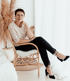 0001_Portraits_d_Angelique-2.jpg