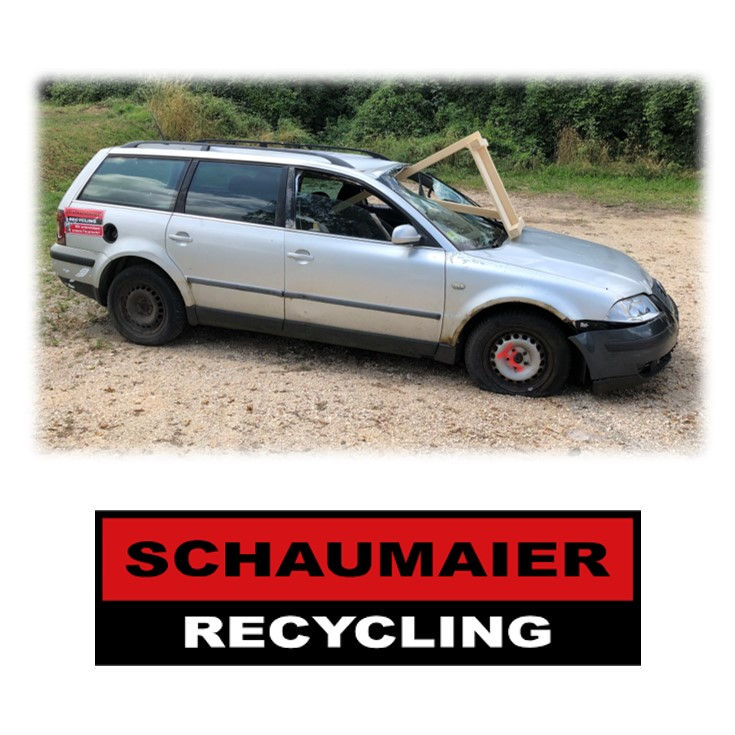 Schrottautos der Fa. Schaumaier