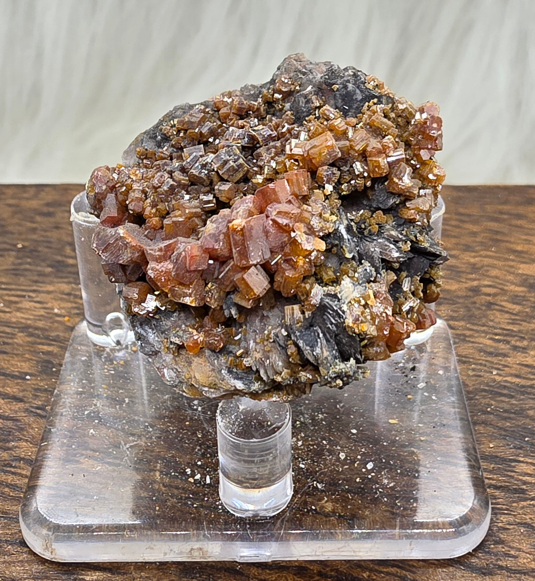 Vanadinite with Barite