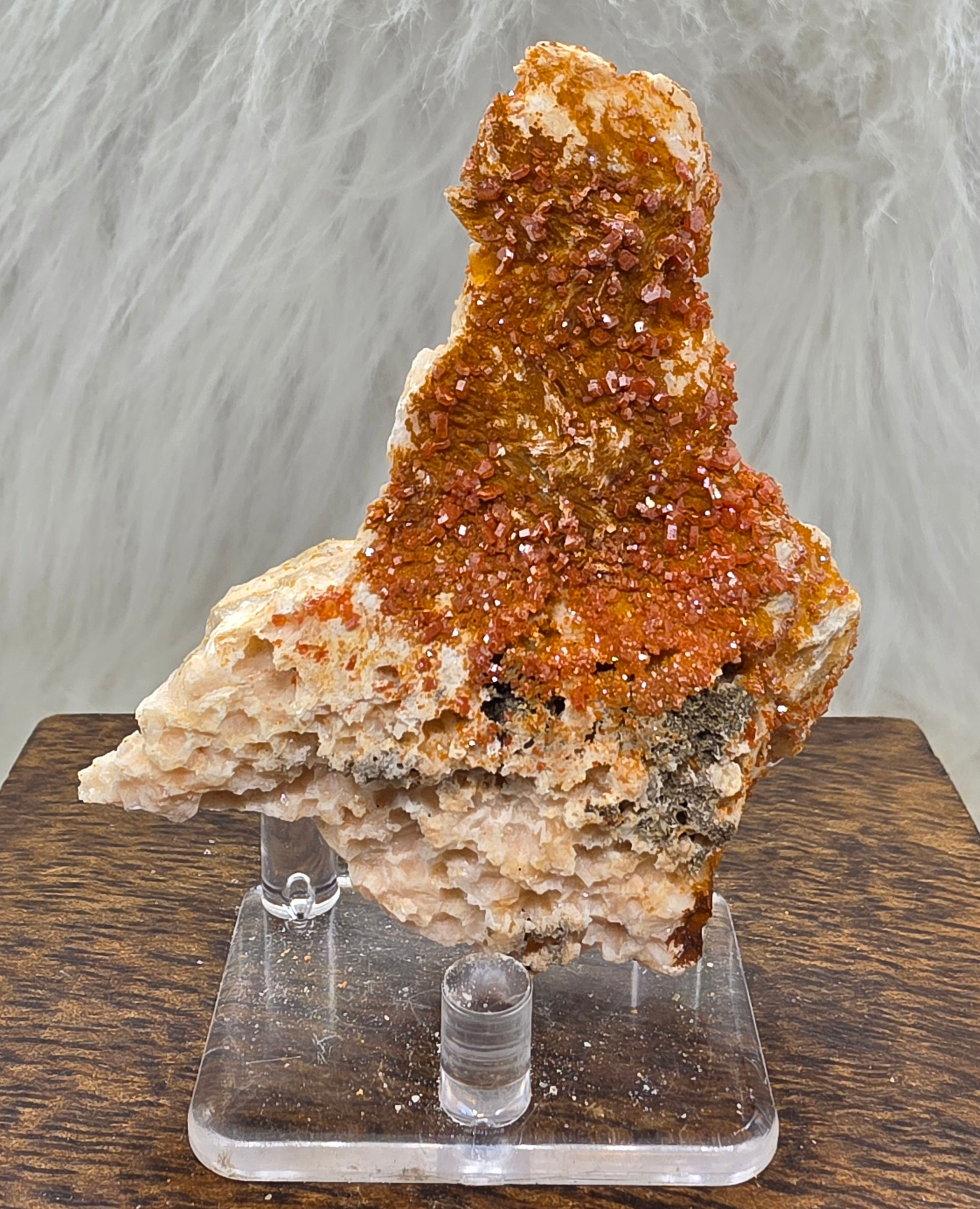 Vanadinite with Barite