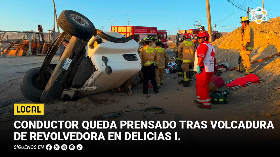 Conductor queda prensado tras volcadura de revolvedora en Delicias I