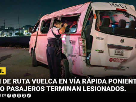Taxi de ruta vuelca en Vía Rápida Poniente; ocho pasajeros terminan lesionados