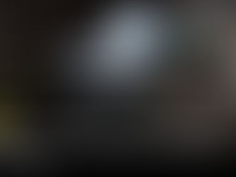 El muro y la lluvia como testigos