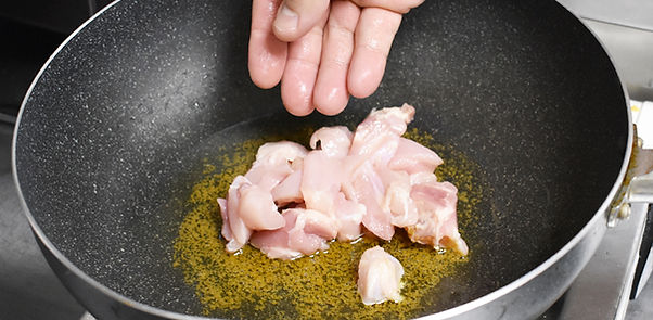 cook chicken with paste