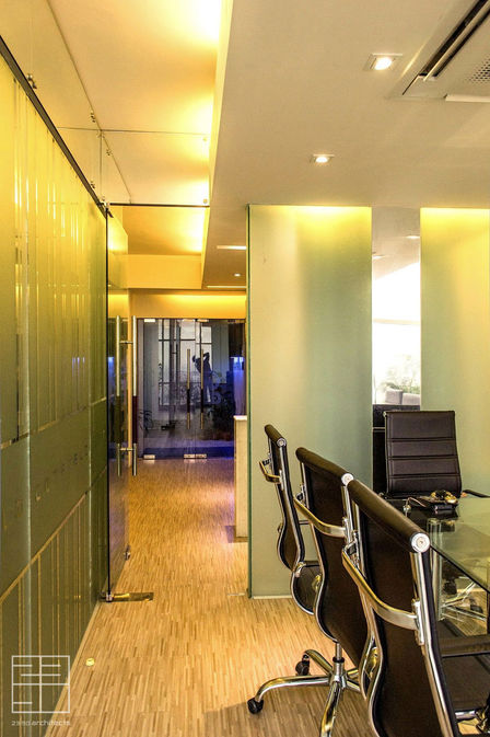 Cotfield Corporate Office view 8 - at motijhil | interior & renovation by 23/90 Architects